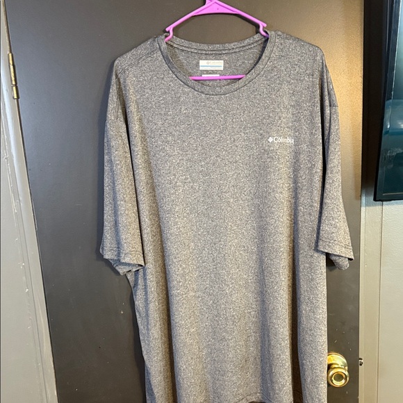 Columbia Men's Heather Gray Short Sleeve Tee - Picture 1 of 2